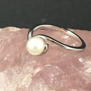 Vintage Avon Cultured Pearl Sterling Silver Bypass Ring SZ 5.5